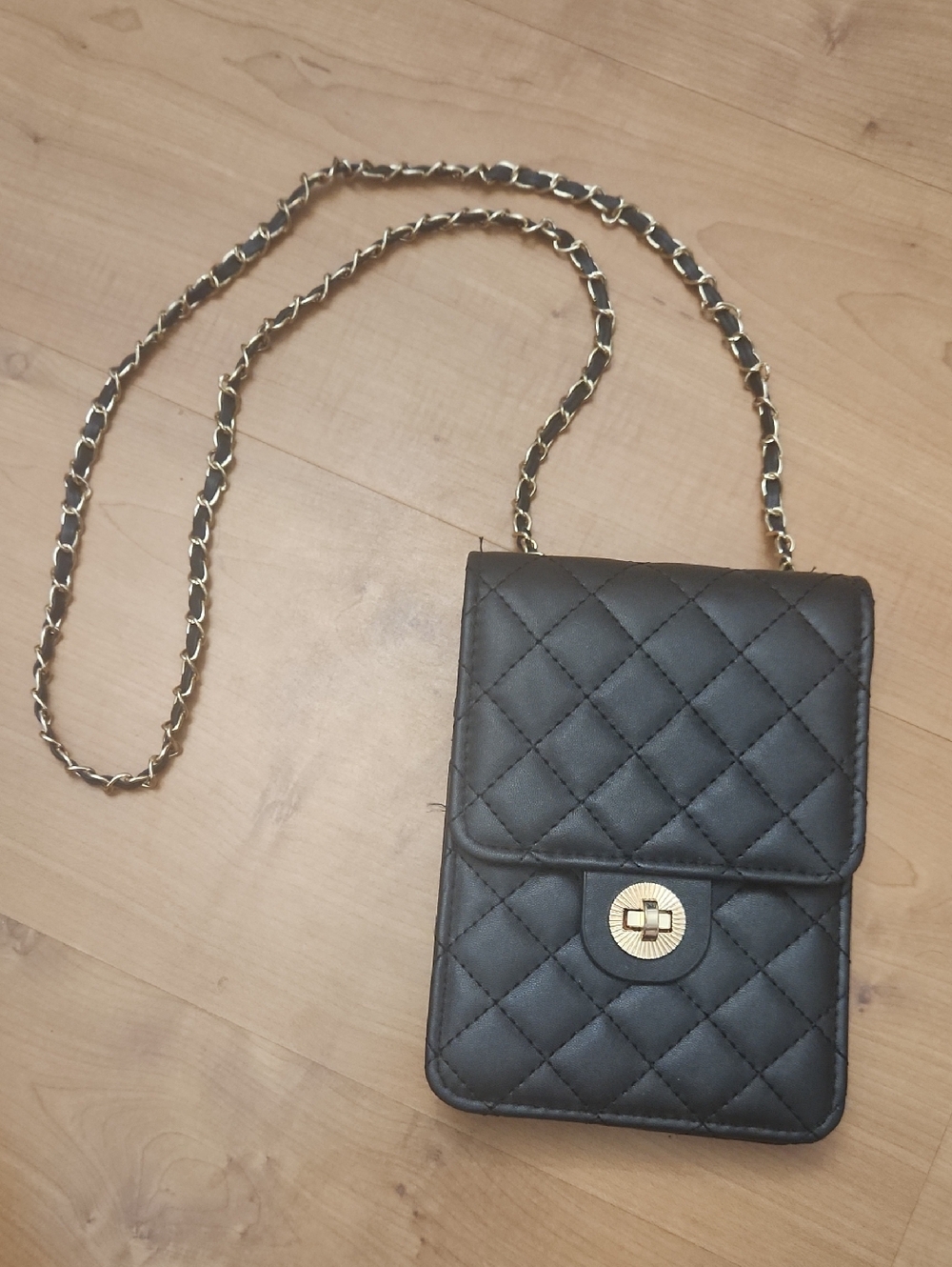 Quilted Black Crossbody Phone Bag with Gold Chain